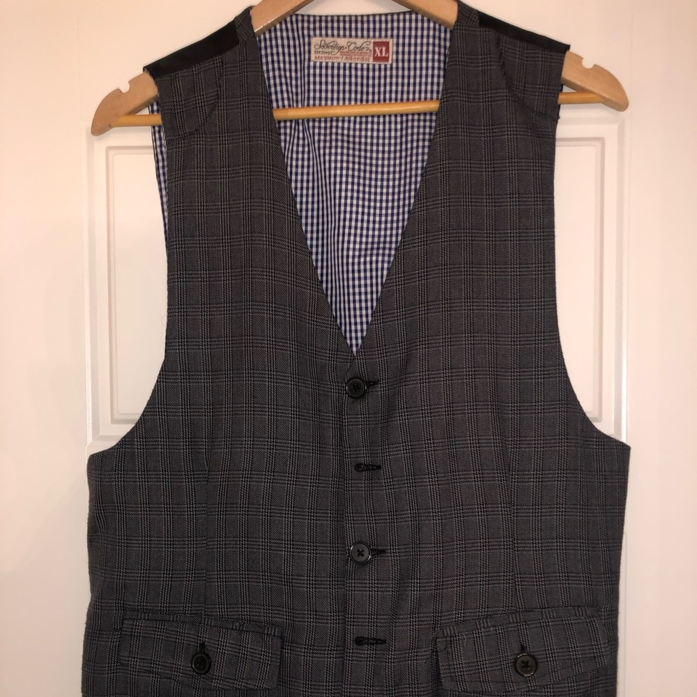 Sovereign Code Grey Patterned Vest